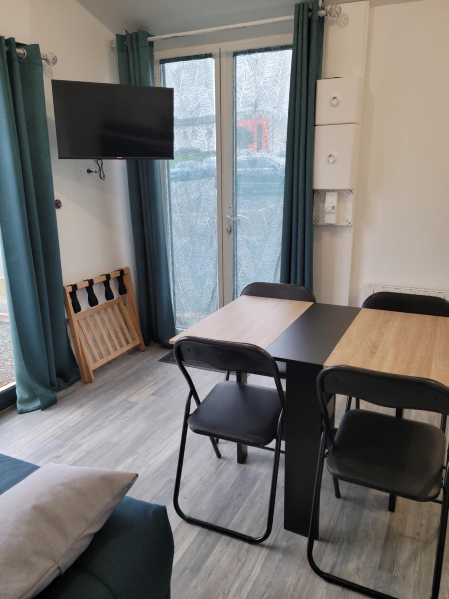Le Studio Saint-Pierre-Montlimart Zewnętrze zdjęcie