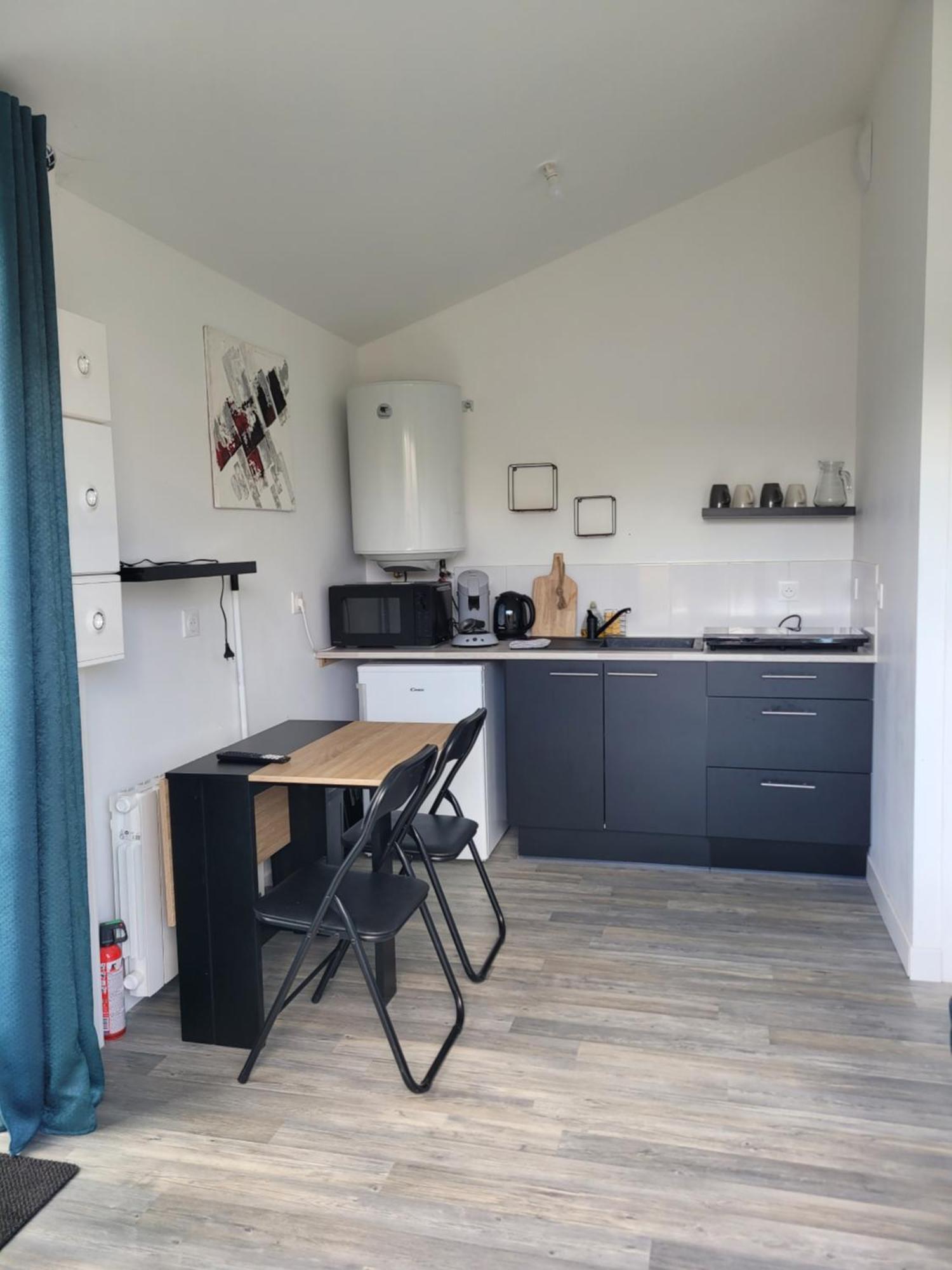Le Studio Saint-Pierre-Montlimart Zewnętrze zdjęcie